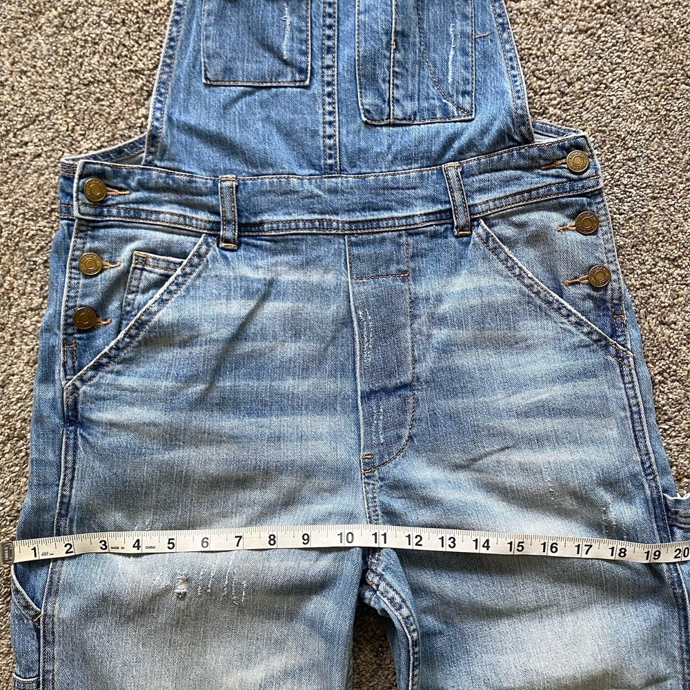 Pilcro Anthropologie Denim Overalls Size 25 Blue Relaxed Raw Hem Distressed - Picture 7 of 12